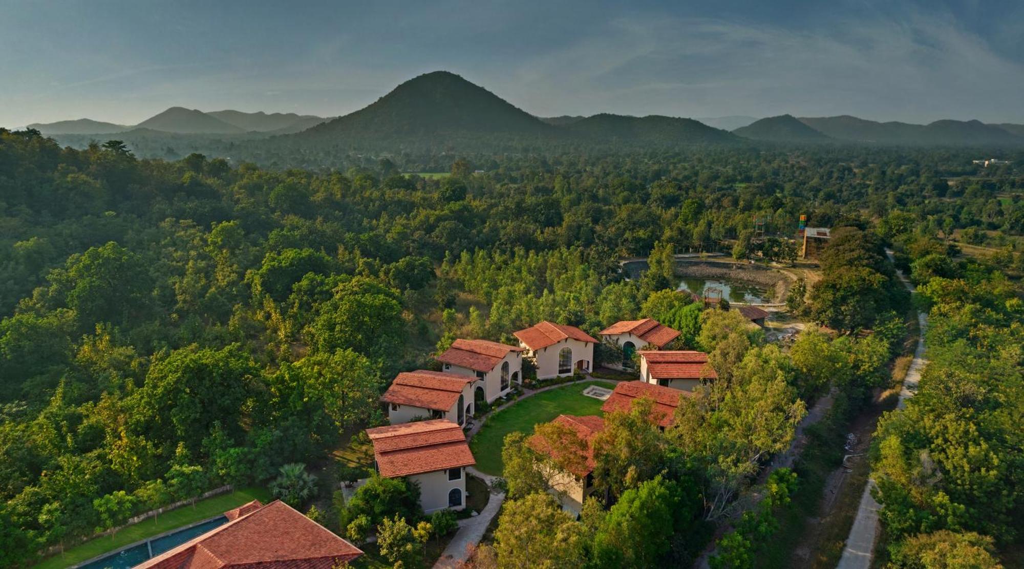 Bhanu The Fern Forest Resort & Spa, Jambughoda Dış mekan fotoğraf